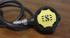 SCUBAPRO R390  diving