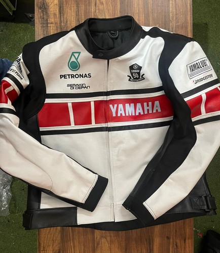 Yamaha motorbike motorcycle - yamaha, motorbike/motorcycle