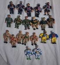 MILITARY MUSCLE MEN 21 FIGURES