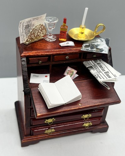 Dolls house furniture - , &