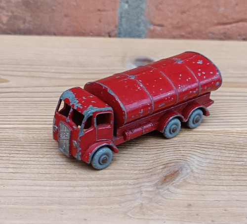 Matchbox series 11b erf - matchbox,