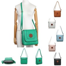 Woman Boutique Neat Wood