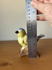 Very sweet vintage bluebird