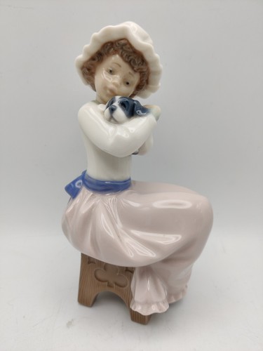 Nao lladro figurine a big - lladro, 'a