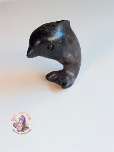 Garnet dolphin carving - dolphin,