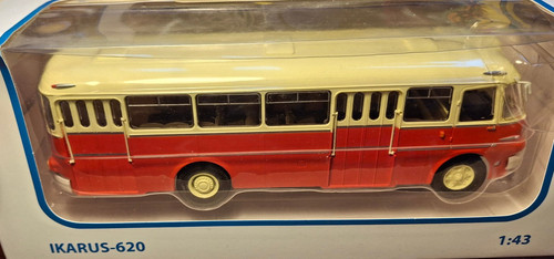 Ikarus 620 bus red - ikarus-620, red-light