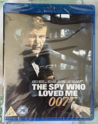 The spy who loved 007 - who,