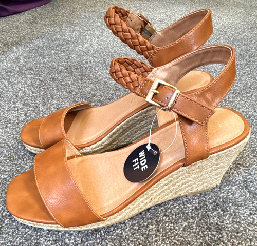 New look wide fit - new, wedge