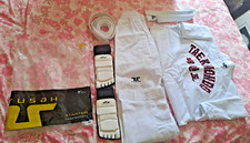 Quality Taekwondo Training Suit & 2 Feet Pad Guard Protectors & 2 White Belts