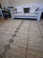 Andrew Martin Rug