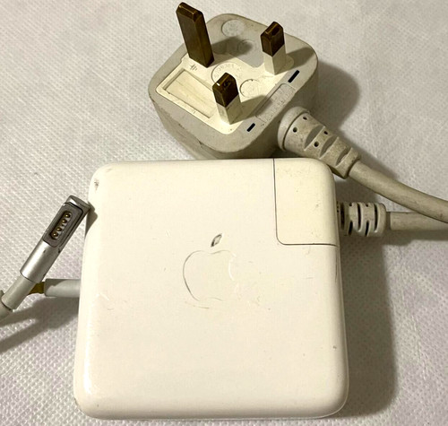 Geniune apple mac - apple, magsafe