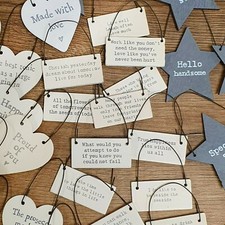 MINI FRIENDS & FAMILY GIFT MESSAGE TAGS Small Wooden Love Heart Wrapping Signs