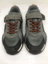 TU Kids Trainers Size 4 (D49)