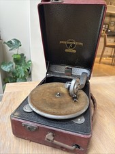 Columbia Grafonola Model 100