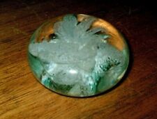 VTG - WHITE  SEA  ANEMONE  CORAL + BUBBLE  ROUND  GLASS  PAPERWEIGHT 