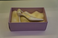 Leonardo collection: If the Shoe Fits - LP8006