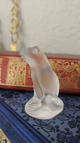 Lalique clear glass frog - clear,