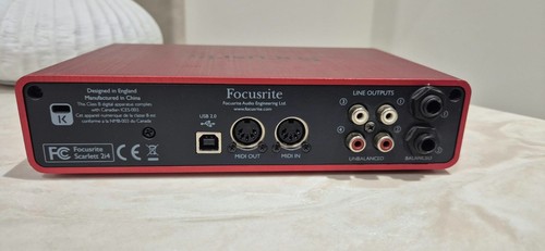 Focusrite scarlett 2i4 - focusrite,