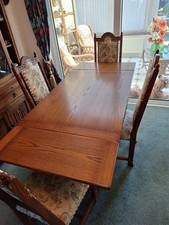 Jaycee extendable Oak table