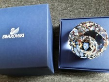 PAPERWEIGHT SWAROVSKI HM QUEEN