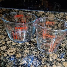 Pyrex Glass Jugs 1 Litre And 1 1/2 Never Used