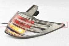 Right tailight 81551-28420
