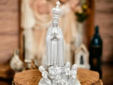 Our Lady of Fatima Statue