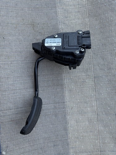 Renault clio mk2 accelerator - renault,