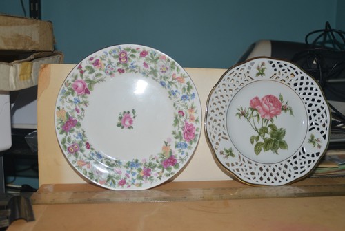 Two decorative plates - decorative, (very