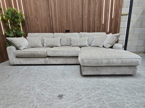 Designer label large rhf - label,