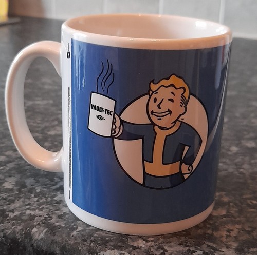 Eye fallout vault tec boy - eye, vault-tec