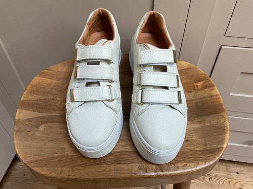 Russell bromley white - &,