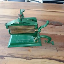 A CROWN - fabric pleating