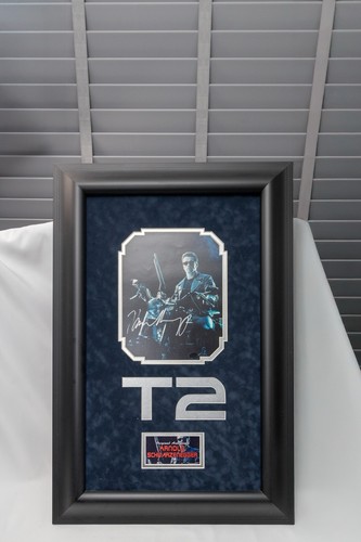Arnold schwarzenegger signed - arnold,
