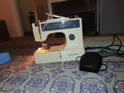 Electricl sewing machine - sewing,