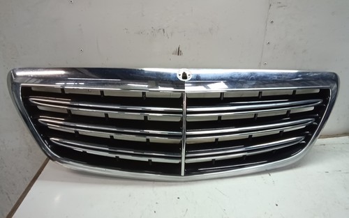 Mercedes class front grill - mercedes,