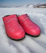 Born Clogs Of Scarborough