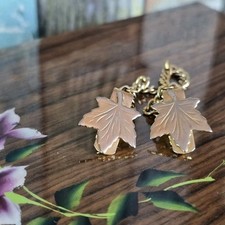 Rare Vintage Gold Plated Canada Maple Leaf Lapel Pin Tie Tack Sweater Clip 