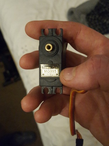 Vintage tower pro mg995 servo