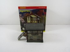 HORNBY R8534 - SIGNAL BOX - GOOD BOXED CONDITION - OO SCALE