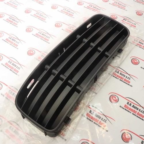 Right bumper grille caddy - grille, vw