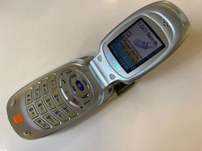 Samsung T100 Mobile Phone