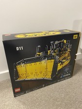 LEGO Technic Cat D11 Bulldozer