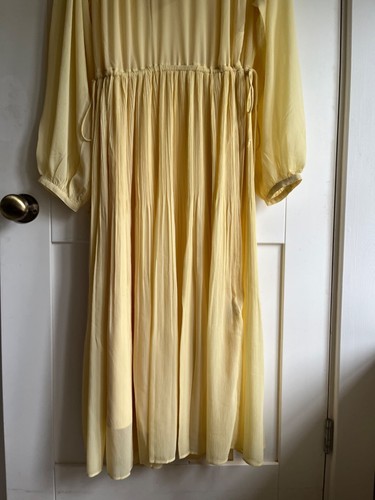 Uniqlo claire waight keller - uniqlo, c