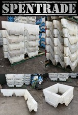 Water barriers pyramid - water, 30