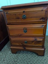 Pine Bedside Chest of Drawers