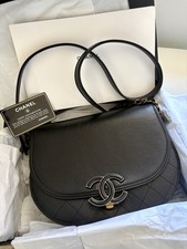 CHANEL Black Coco Curve