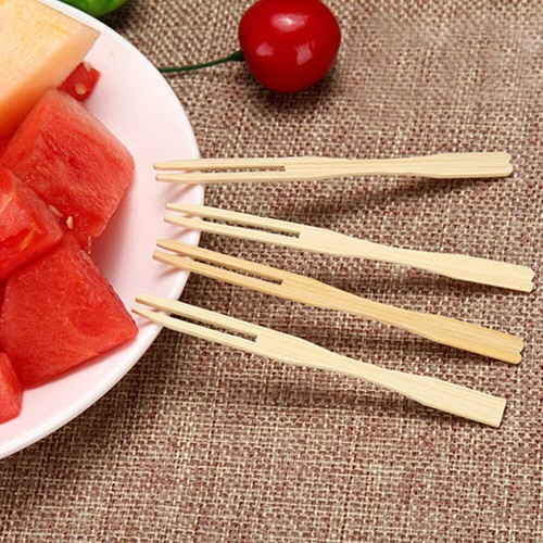 200 wooden cocktail forks - 200,