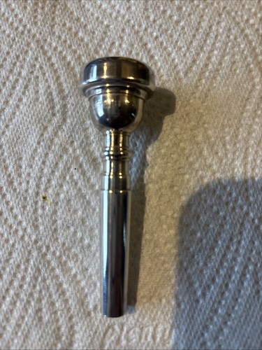 Vincent bach trumpet - bach,