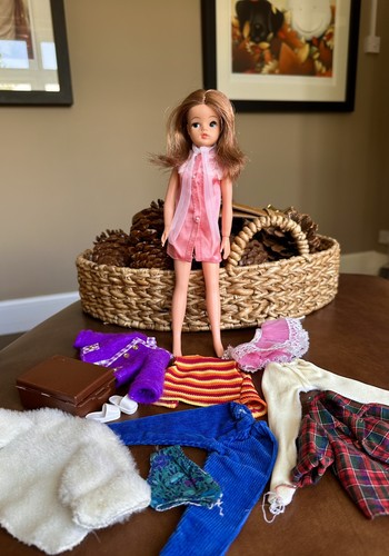 Vintage auburn sindy - auburn, doll